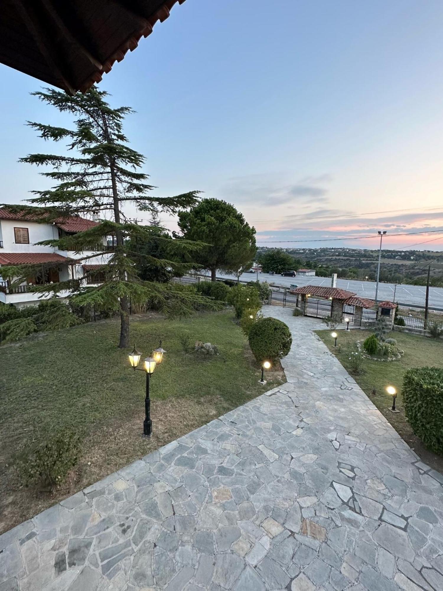 Archontiko Alexandros Luxury Suites Kardiá Exterior foto